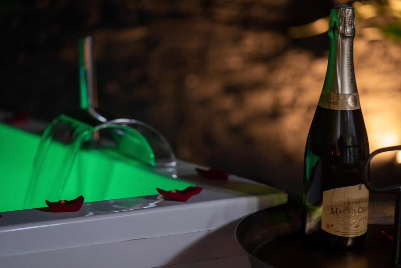 Love Suites & Spa "Le Loft" Avec Jacuzzi Privatif Медис Экстерьер фото