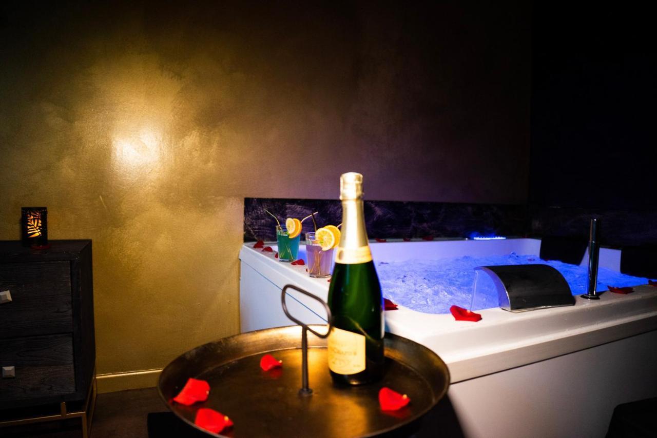 Love Suites & Spa "Le Loft" Avec Jacuzzi Privatif Медис Экстерьер фото