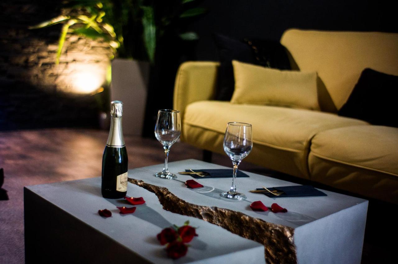 Love Suites & Spa "Le Loft" Avec Jacuzzi Privatif Медис Экстерьер фото
